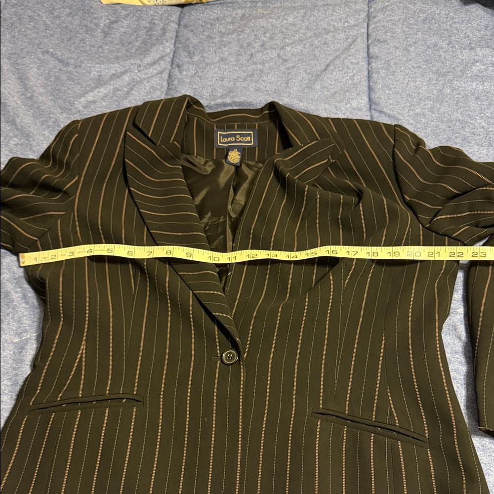 Laura Scott Black Striped Blazer - Picture 5 of 7